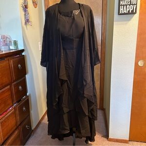 NWOT Black long formal dress sequin accented neckline with optional jacket 14